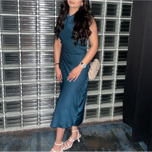 Aritzia satin halter dress in teal colour - Picture 1 of 6